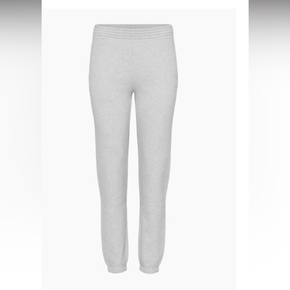 Aritzia Sweatfleece
Cozy Fleece New Perfect Sweatpant
